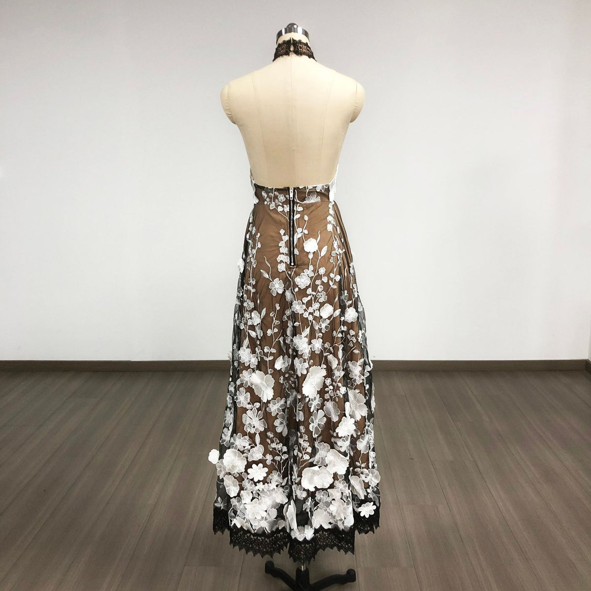 alyssa black Halter Floral Embroidered Midi Dress