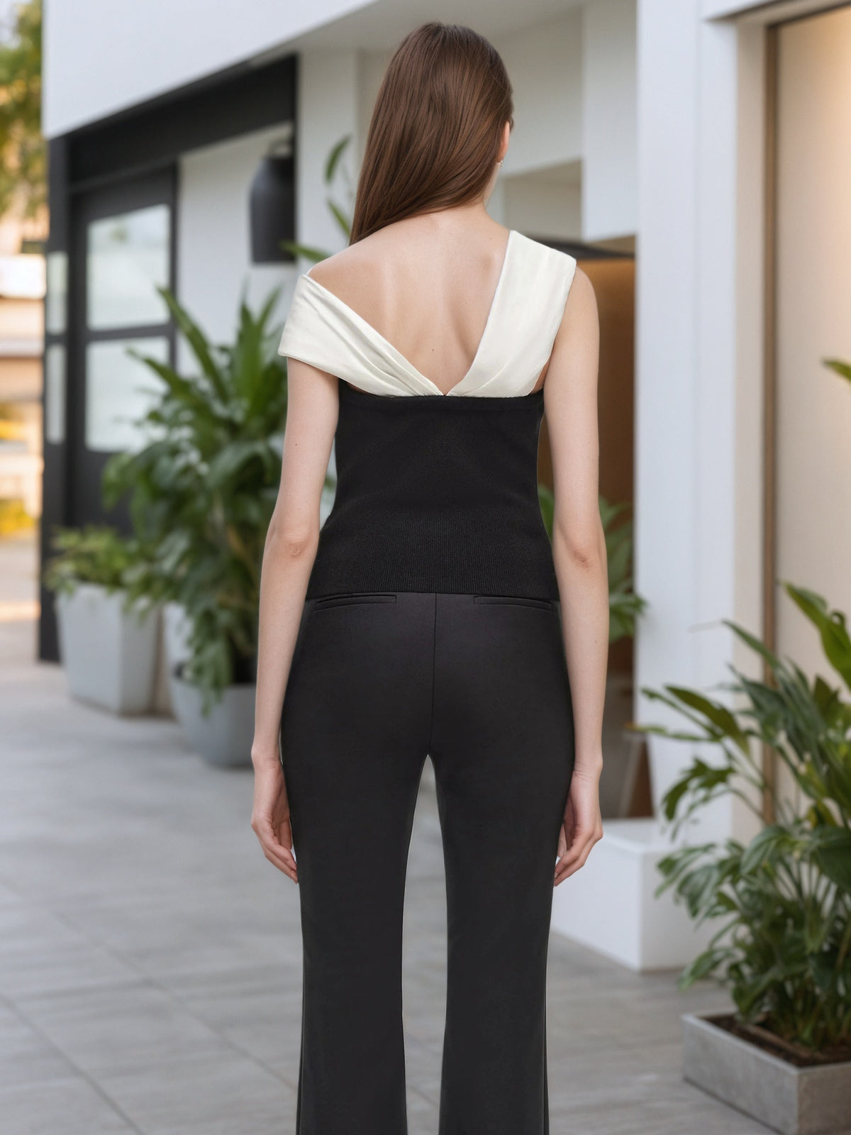 Black White Color Block Off Shoulder Twist Knot Fitted Tank Top