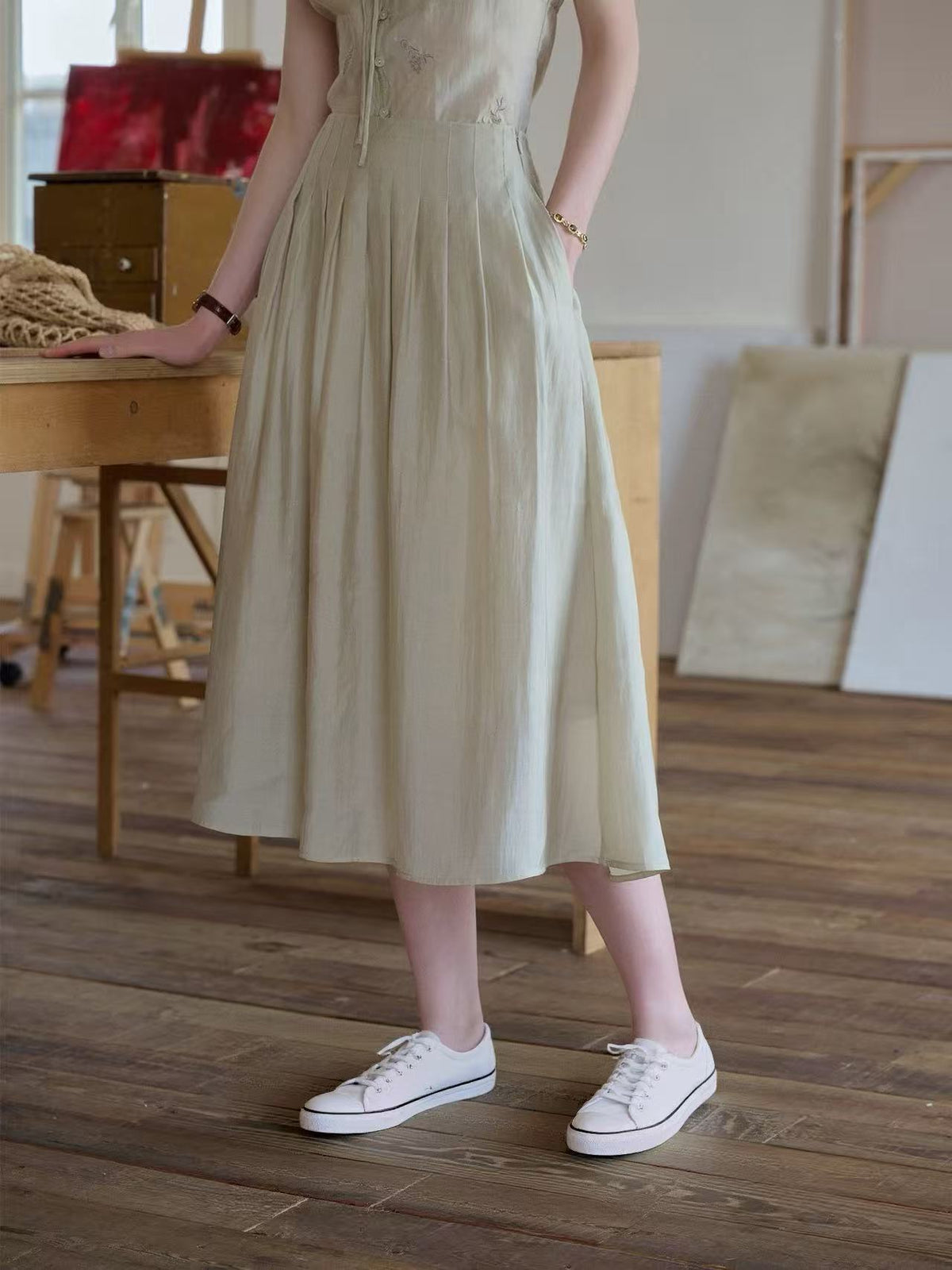 V-neck plant embroidery suit skirt