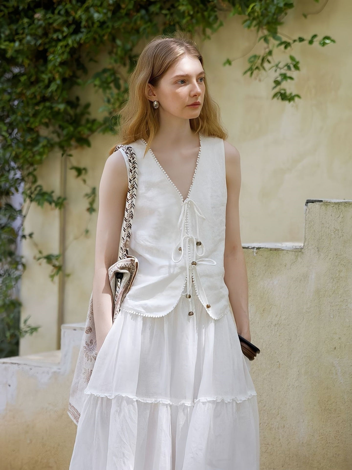 Beaded Linen Lace-up Access Vest