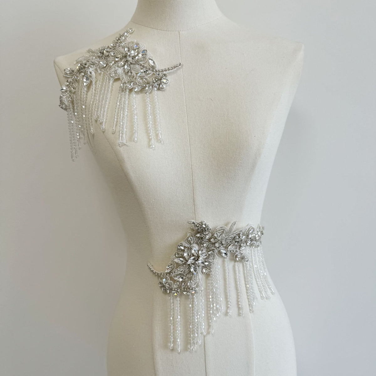 Silver-white tassel rhinestone accessories, appliqué gowns, wedding dress embroidered grain and rhinestone accessories, performance costume accessories, A63 accessories