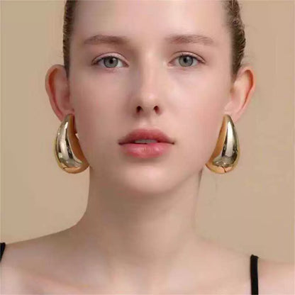 Teardrop earrings