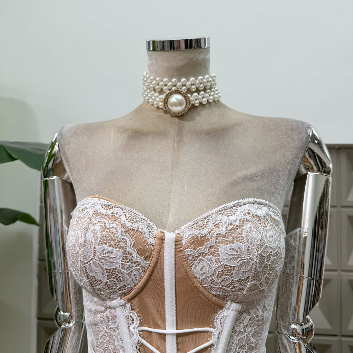White Lace Bodycon Two-Piece Set