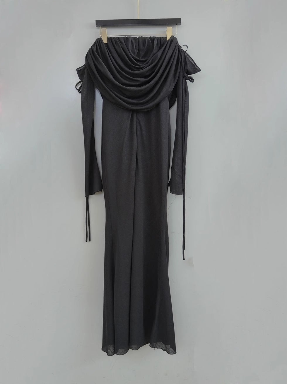 lila flower embellished pleated strapless maxi dress in black
