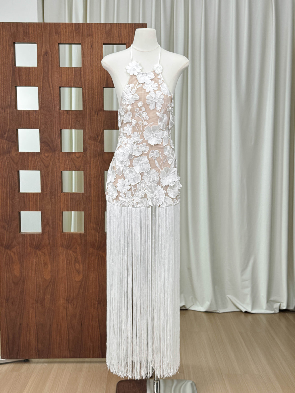 White Lace 3D Floral Appliques Bodycon Mini Dress with Floor-Length Fringe Overlay