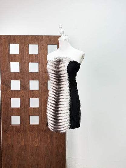 arlene Plush Cut Strapless mini Dress in black - zebra
