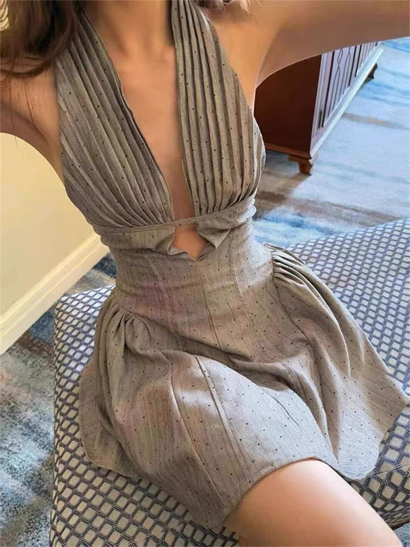 V-neck open back polka puffy mini dress in gray