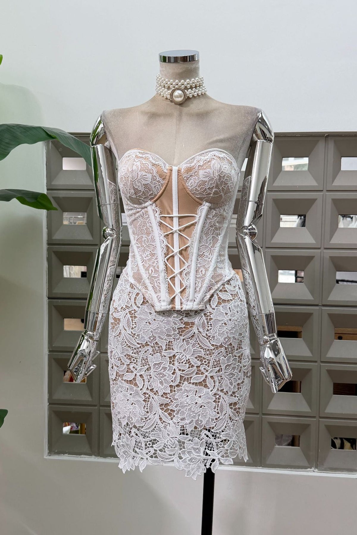 White Lace Bodycon Two-Piece Set