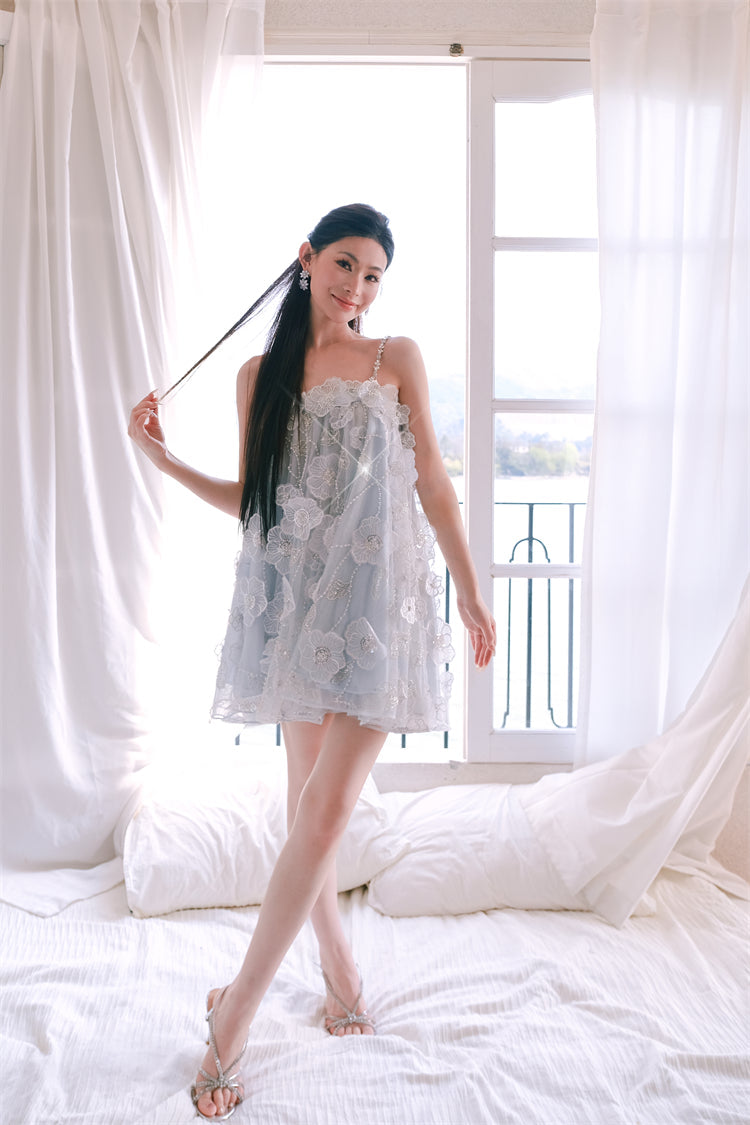 Tutu Light Blue Sleeveless Flower Diamond Short Doll Dress