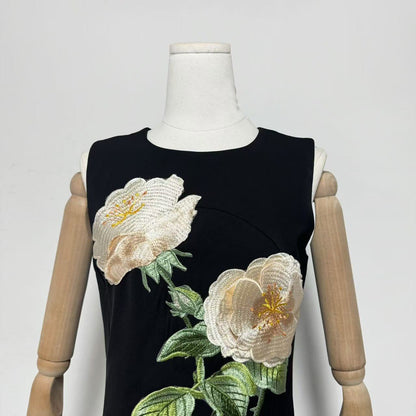 kate floral print Embellished Sleeveless Midi Dress in black