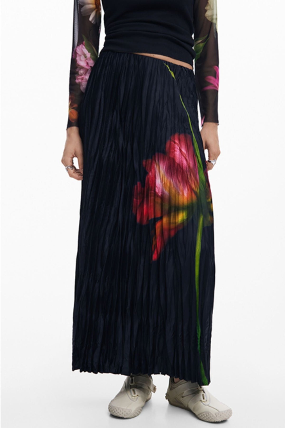 zanna print pleated skirt in black
