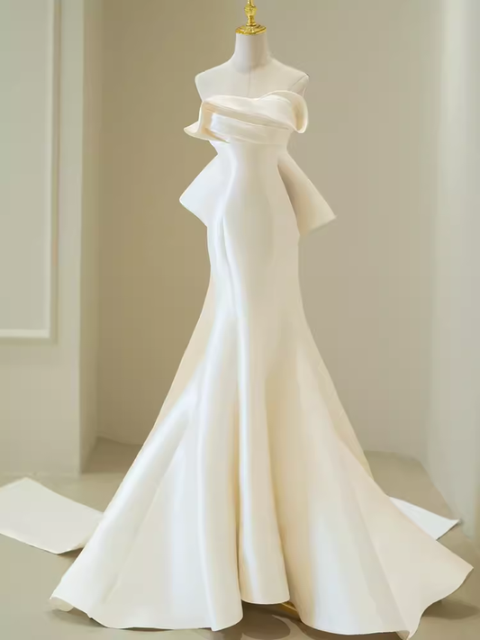 Mermaid Strapless White Satin Dresses With Bowknot