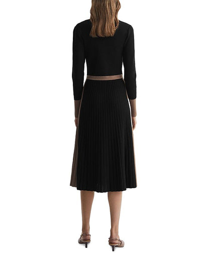MIA COLOR BLOCKED KNIT DRESS