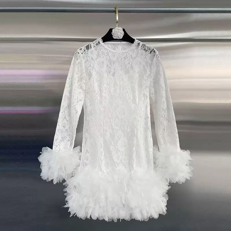 Mini lace dress with flowers