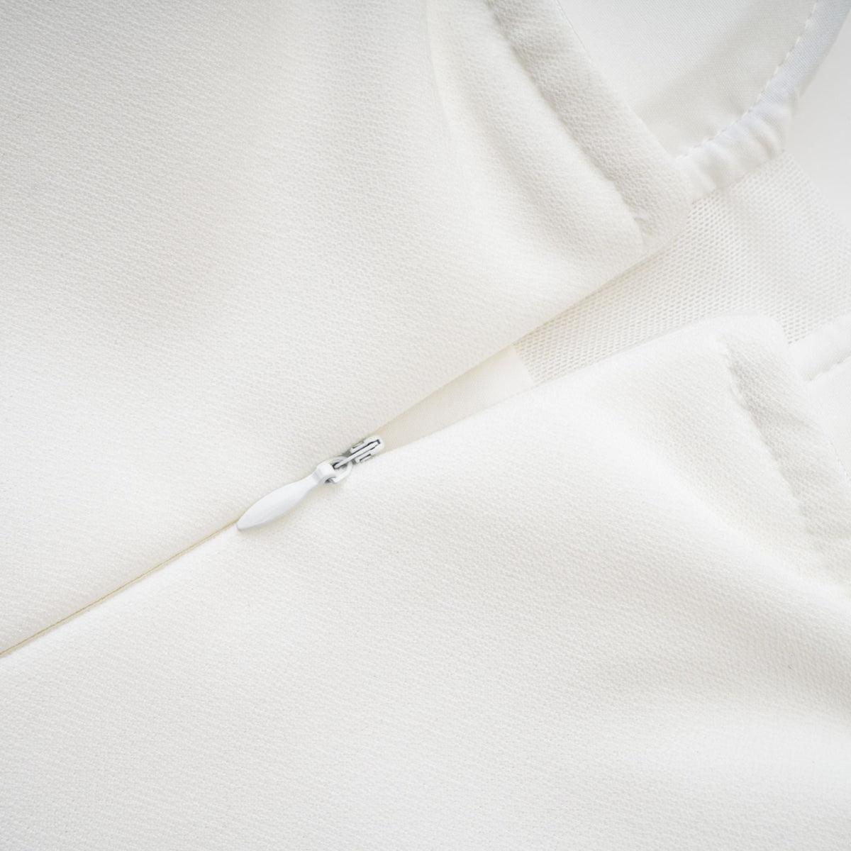 DOROTHÉE PUFF-SLEEVED DRESS