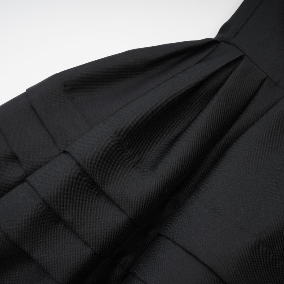 Felisara midi dress in black