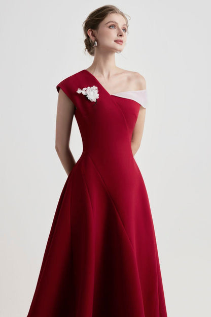 A-LINE ASYMMETRIC SLEEVED PUNTO MIDI DRESS