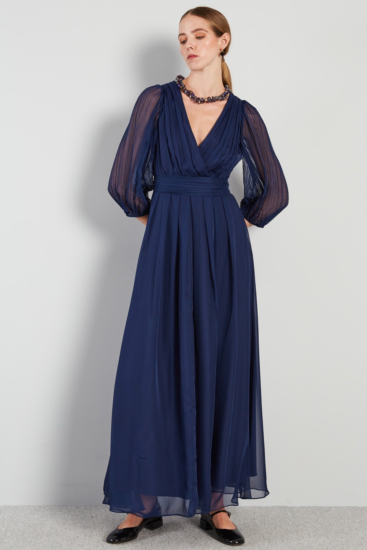 Long chiffon V-Neck dress