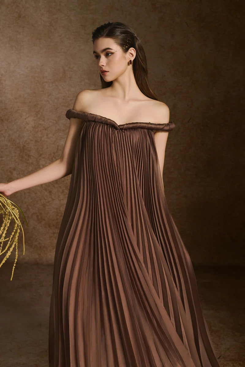 donna A-line Off-Shoulder Silk Organza Maxi Dress in brown