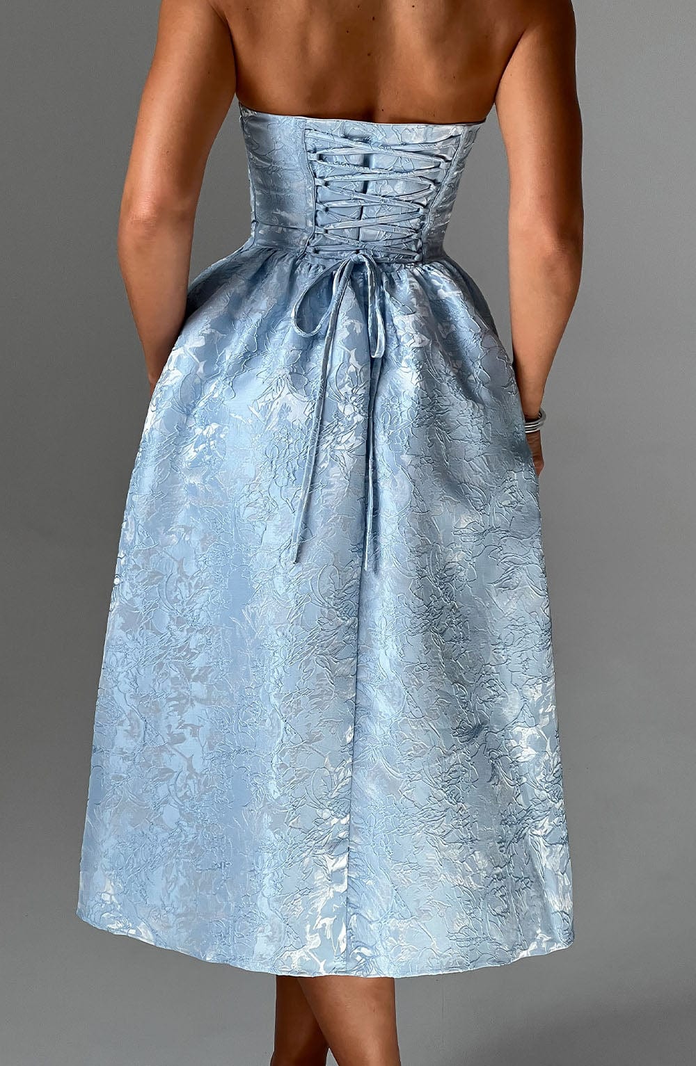Flower Embroidery Saoirse Midi Dress - Blue