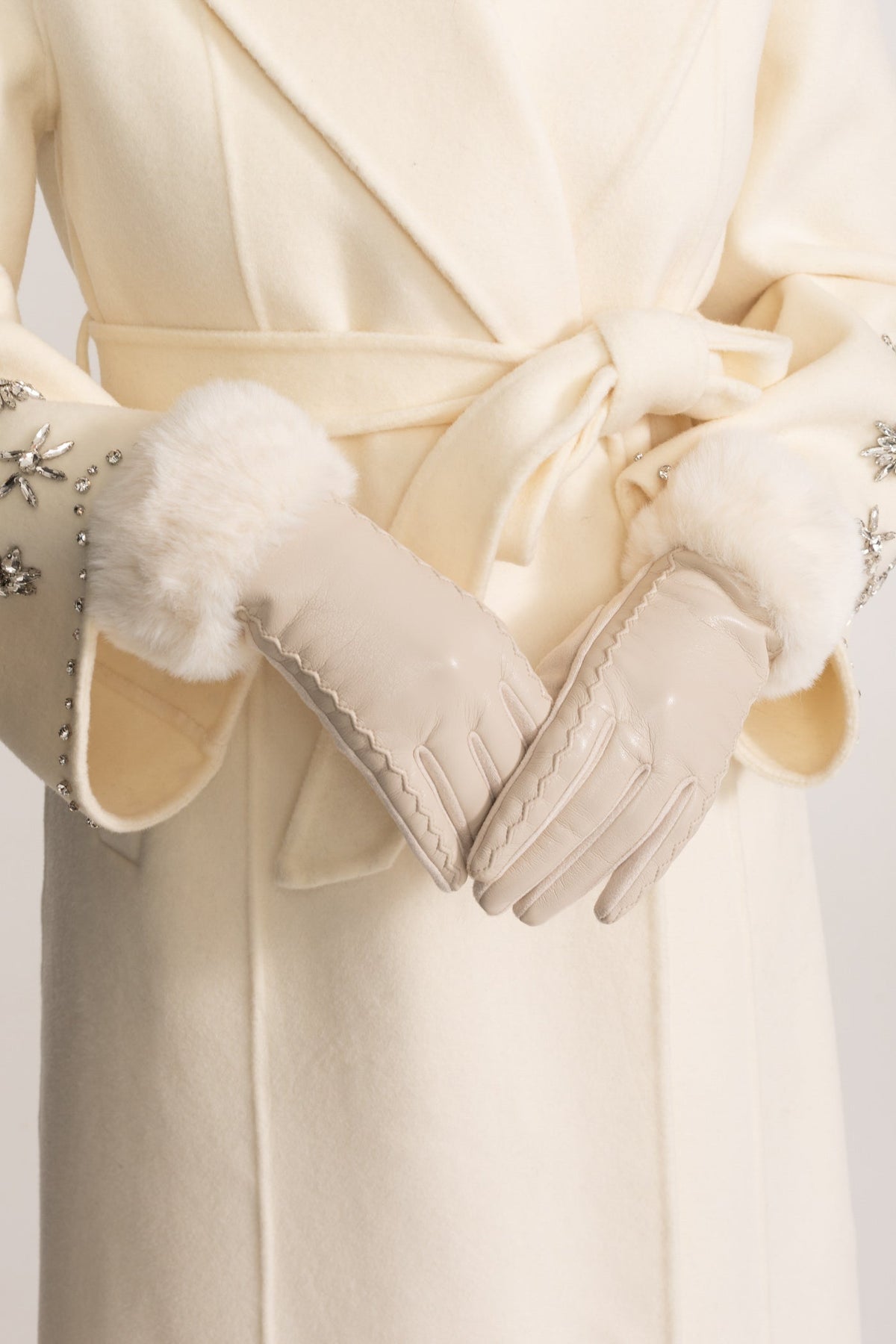 Vegan Leather Gloves With Fur Cuffs - Beige