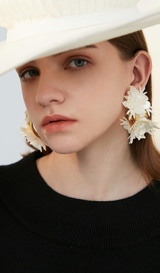 WHITE SEMICIRCLE PETAL EARRINGS
