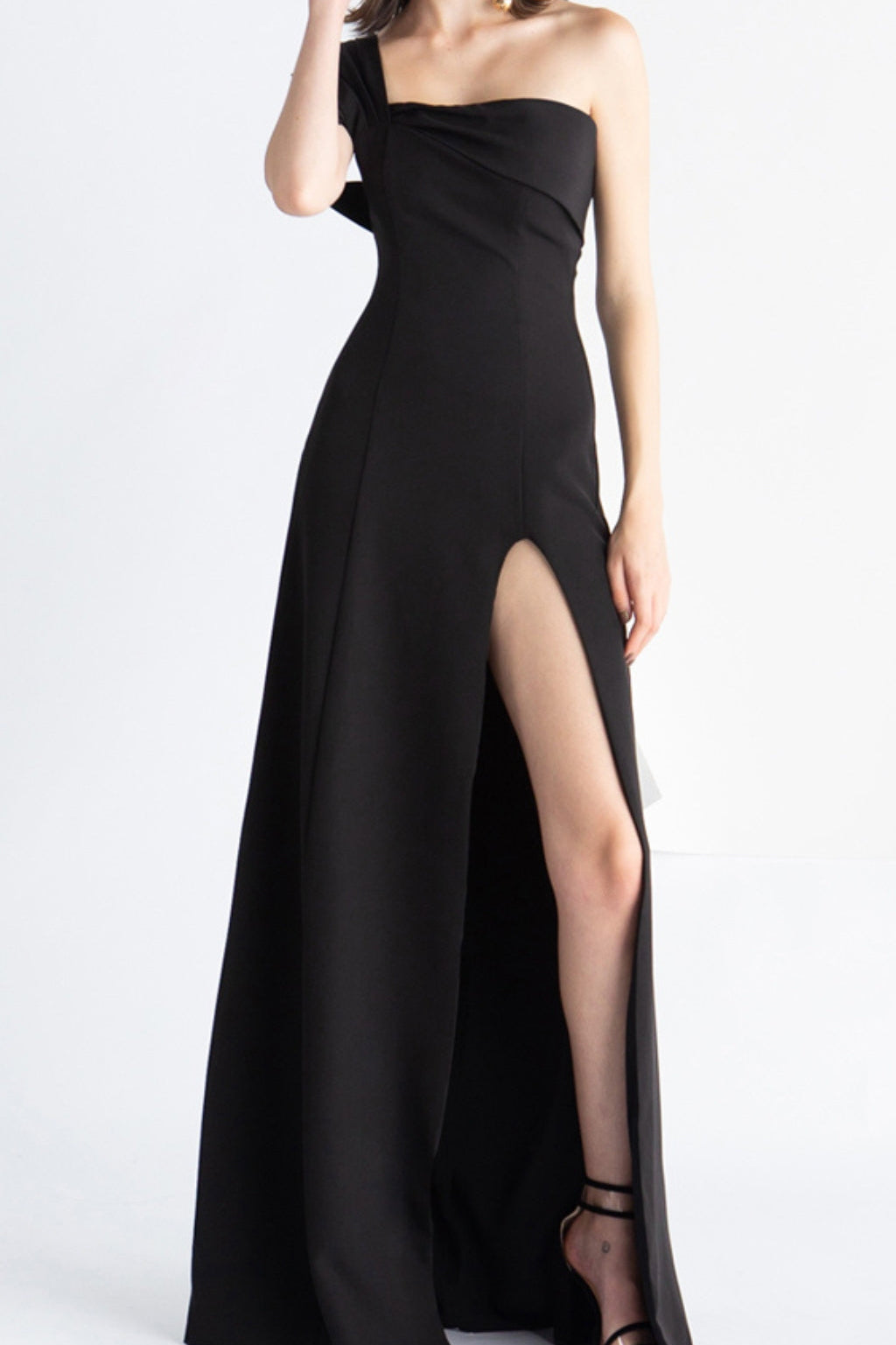 ONE-SHOULDER MOP DRESS IN BLACK-Oh CICI SHOP