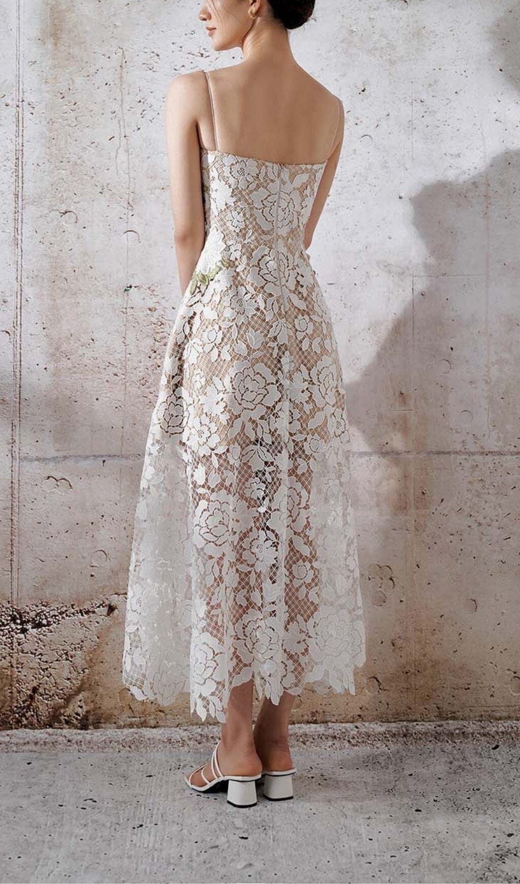 ROSES LACE A-LINE MIDI DRESS IN WHITE DRESS ohcici 